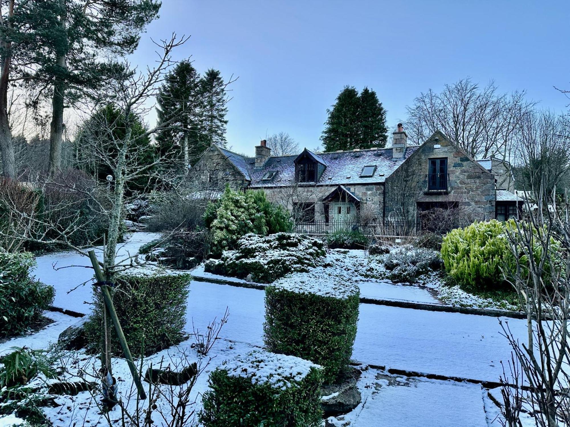 Bed and Breakfast Awakening Alchemy Retreat Centre Инверури Экстерьер фото